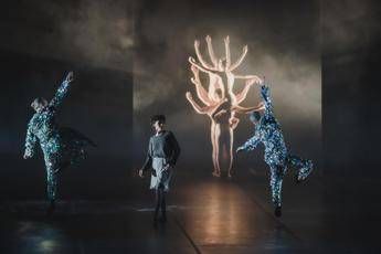 'Cenerentola' di Bubenicek debutta a Firenze con Nuovo Balletto di Toscana 'Cenerentola' di Bubenicek debutta a Firenze con Nuovo Balletto di Toscana